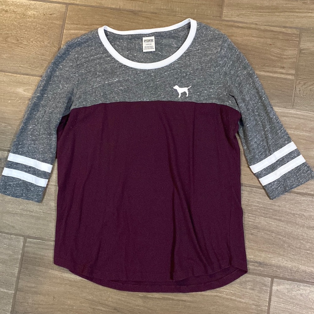 Womens VS pink tee